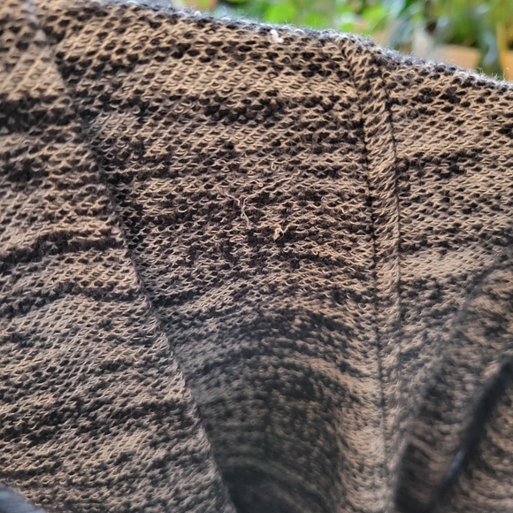 Hollister sweater - Picture 7 of 7